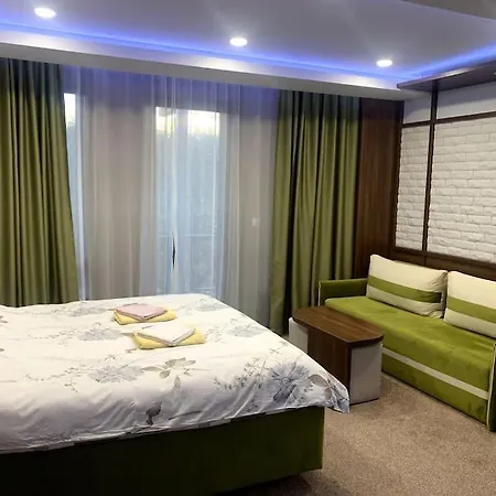 уютная студия Life E 04 Apartament *